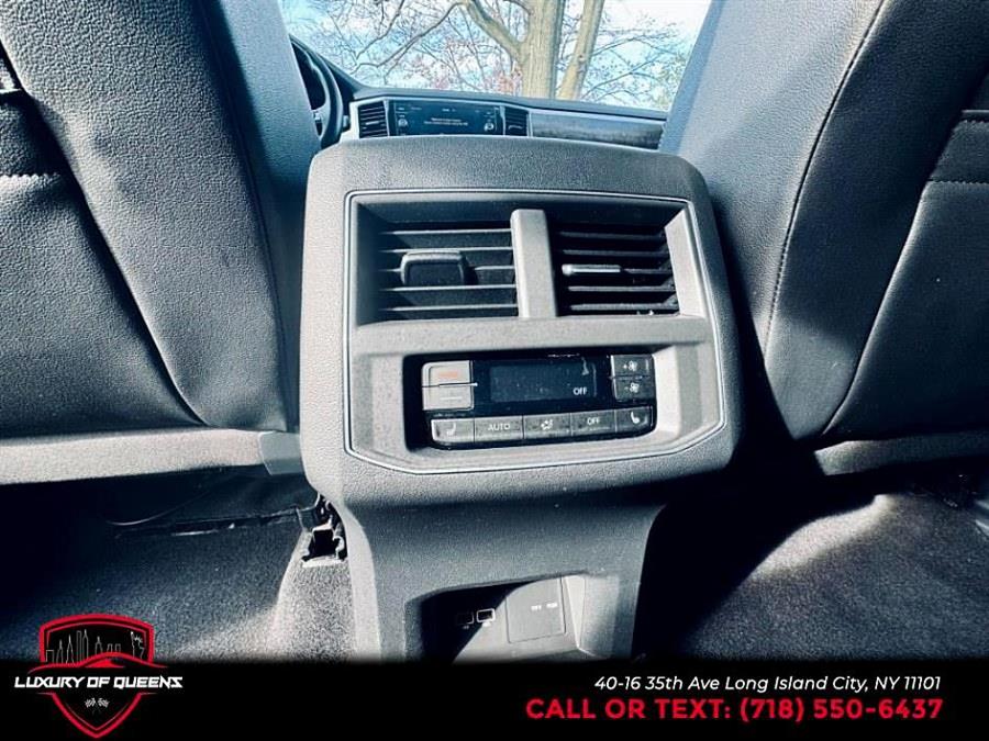 2018 Volkswagen Atlas 36L V6 SEL Premium 4MOTION, available for sale in Long Island City, New York | Luxury Of Queens. Long Island City, New York 2018 Volkswagen Atlas 36L V6 SEL Premium 4MOTION, available for sale in Long Island City, New York | Luxury Of Queens. Long Island City, New York