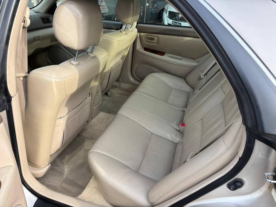 1998 Lexus ES 300 Luxury Sport Sdn 4dr Sdn, available for sale in New haven, Connecticut | Wilson Maturo Motors. New haven, Connecticut 1998 Lexus ES 300 Luxury Sport Sdn 4dr Sdn, available for sale in New haven, Connecticut | Wilson Maturo Motors. New haven, Connecticut
