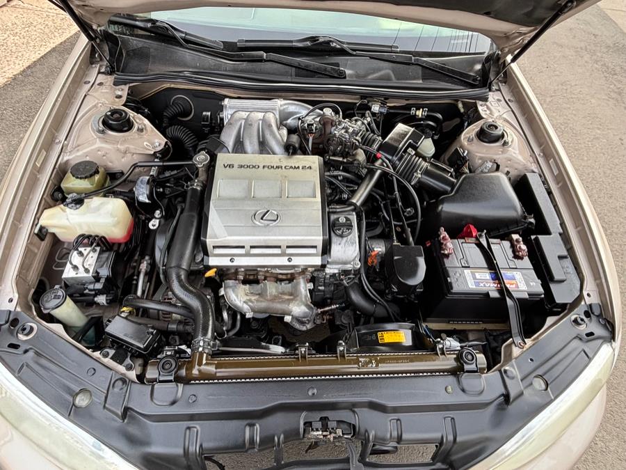 1998 Lexus ES 300 Luxury Sport Sdn 4dr Sdn, available for sale in New haven, Connecticut | Wilson Maturo Motors. New haven, Connecticut 1998 Lexus ES 300 Luxury Sport Sdn 4dr Sdn, available for sale in New haven, Connecticut | Wilson Maturo Motors. New haven, Connecticut