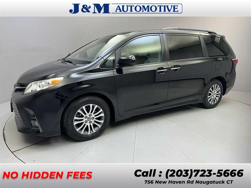 Used 2018 Toyota Sienna in Naugatuck, Connecticut | J&M Automotive Sls&Svc LLC. Naugatuck, Connecticut