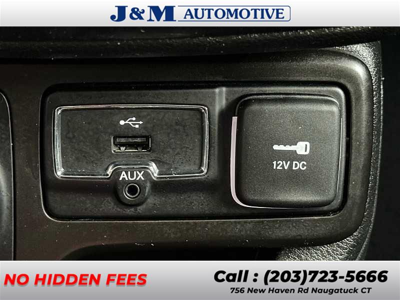 2019 Jeep Renegade Trailhawk, available for sale in Naugatuck, Connecticut | J&M Automotive Sls&Svc LLC. Naugatuck, Connecticut 2019 Jeep Renegade Trailhawk, available for sale in Naugatuck, Connecticut | J&M Automotive Sls&Svc LLC. Naugatuck, Connecticut