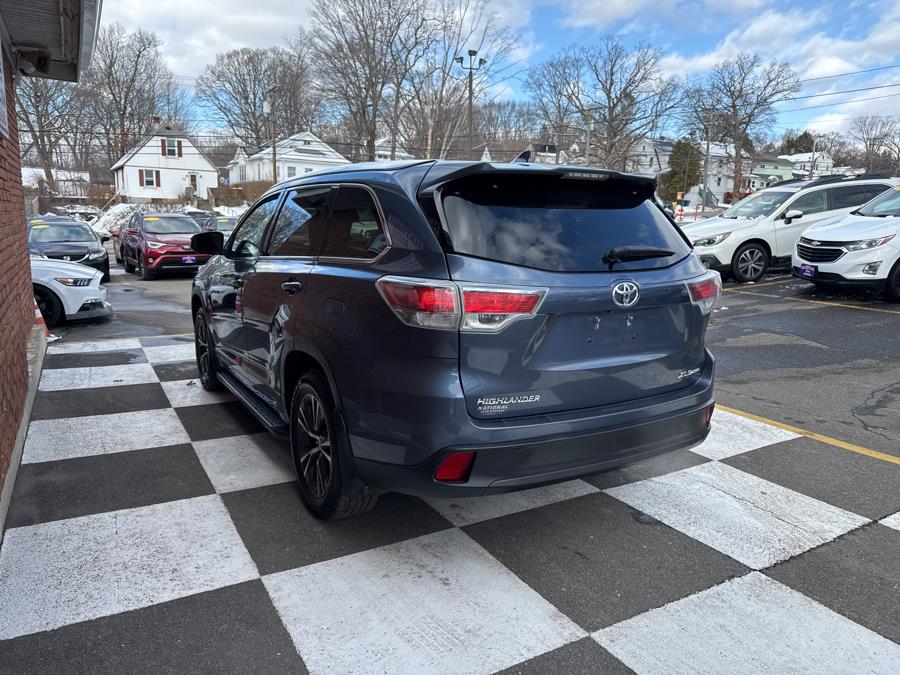 2016 Toyota Highlander AWD 4dr V6 XLE, available for sale in Waterbury, Connecticut | National Auto Brokers, Inc.. Waterbury, Connecticut 2016 Toyota Highlander AWD 4dr V6 XLE, available for sale in Waterbury, Connecticut | National Auto Brokers, Inc.. Waterbury, Connecticut