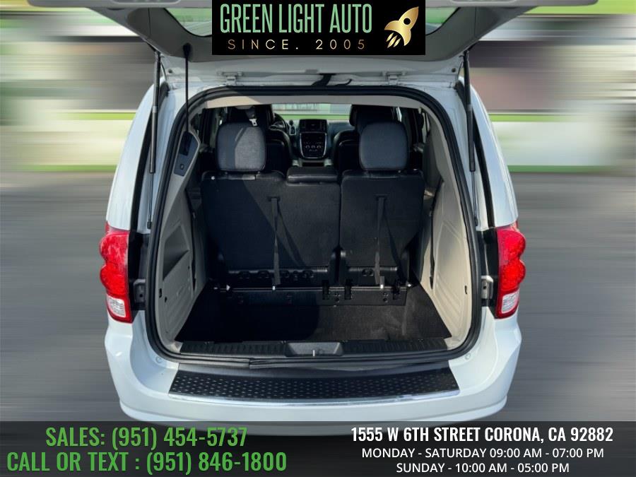 2019 Dodge Grand Caravan SXT Wagon, available for sale in Corona, California | Green Light Auto. Corona, California 2019 Dodge Grand Caravan SXT Wagon, available for sale in Corona, California | Green Light Auto. Corona, California