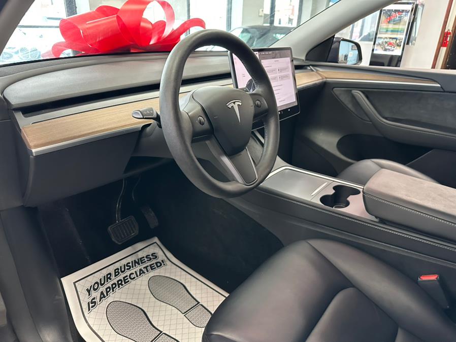 2024 Tesla Model Y Full Self Driving Computer Long Range RWD, available for sale in Inwood, New York | 5 Towns Drive. Inwood, New York 2024 Tesla Model Y Full Self Driving Computer Long Range RWD, available for sale in Inwood, New York | 5 Towns Drive. Inwood, New York