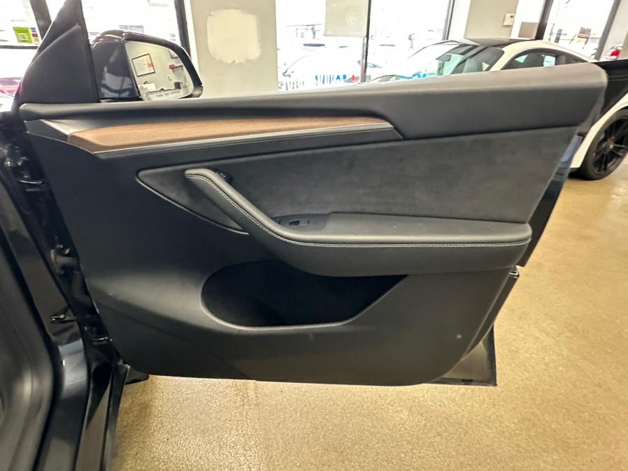 2024 Tesla Model Y Full Self Driving Computer Long Range RWD, available for sale in Inwood, New York | 5 Towns Drive. Inwood, New York 2024 Tesla Model Y Full Self Driving Computer Long Range RWD, available for sale in Inwood, New York | 5 Towns Drive. Inwood, New York