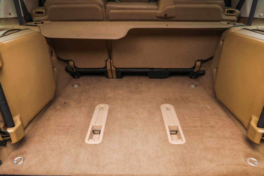 2000 Land Rover Discovery Series II 4dr Wgn w/Leather, available for sale in North Salem, New York | Meccanic Shop North Inc. North Salem, New York 2000 Land Rover Discovery Series II 4dr Wgn w/Leather, available for sale in North Salem, New York | Meccanic Shop North Inc. North Salem, New York