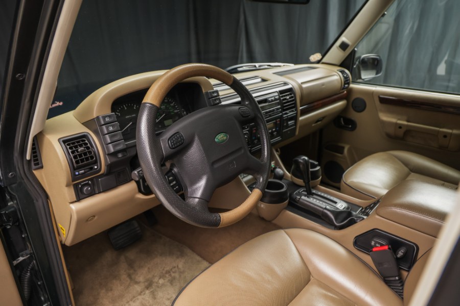 2000 Land Rover Discovery Series II 4dr Wgn w/Leather, available for sale in North Salem, New York | Meccanic Shop North Inc. North Salem, New York 2000 Land Rover Discovery Series II 4dr Wgn w/Leather, available for sale in North Salem, New York | Meccanic Shop North Inc. North Salem, New York