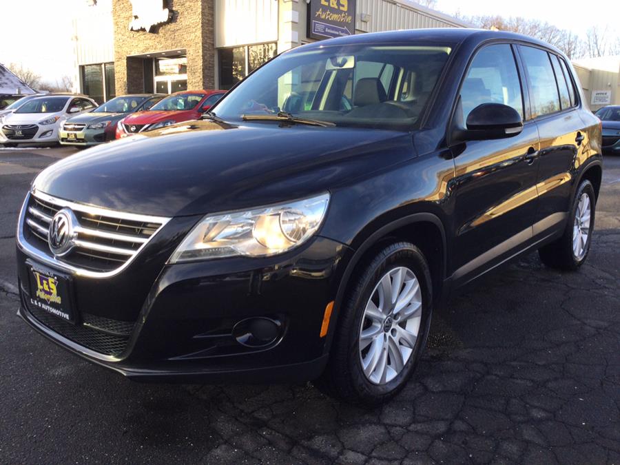 Used 2010 Volkswagen Tiguan in Plantsville, Connecticut | L&S Automotive LLC. Plantsville, Connecticut