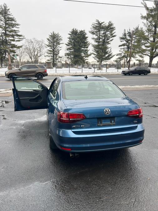 2017 Volkswagen Jetta 1.4T SE Auto, available for sale in Bloomfield, Connecticut | AXA Car Sales and Repair LLC. Bloomfield, Connecticut 2017 Volkswagen Jetta 1.4T SE Auto, available for sale in Bloomfield, Connecticut | AXA Car Sales and Repair LLC. Bloomfield, Connecticut