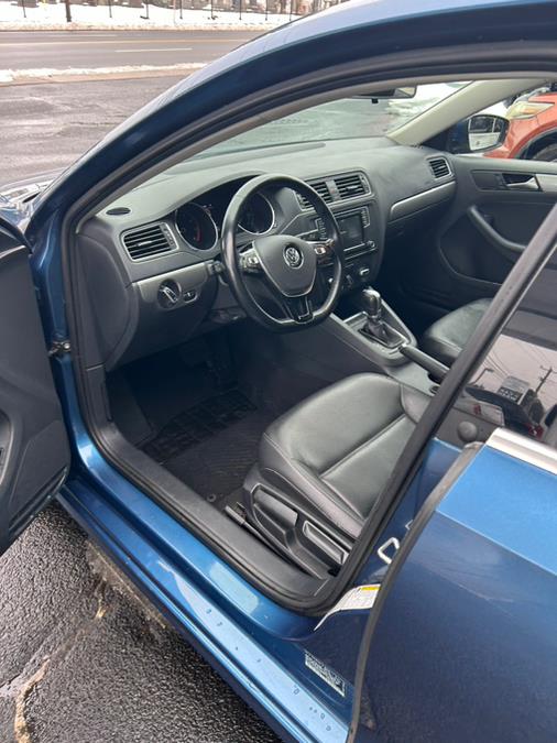 2017 Volkswagen Jetta 1.4T SE Auto, available for sale in Bloomfield, Connecticut | AXA Car Sales and Repair LLC. Bloomfield, Connecticut 2017 Volkswagen Jetta 1.4T SE Auto, available for sale in Bloomfield, Connecticut | AXA Car Sales and Repair LLC. Bloomfield, Connecticut