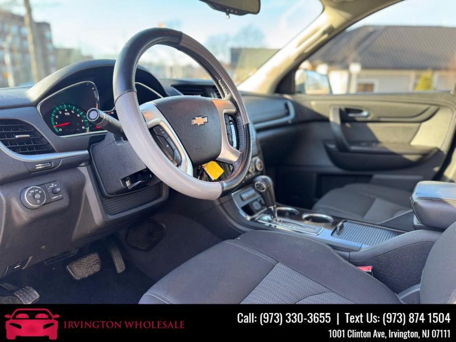2015 Chevrolet Traverse AWD 4dr LT w/1LT, available for sale in Irvington, New Jersey | Irvington Wholesale Group. Irvington, New Jersey 2015 Chevrolet Traverse AWD 4dr LT w/1LT, available for sale in Irvington, New Jersey | Irvington Wholesale Group. Irvington, New Jersey