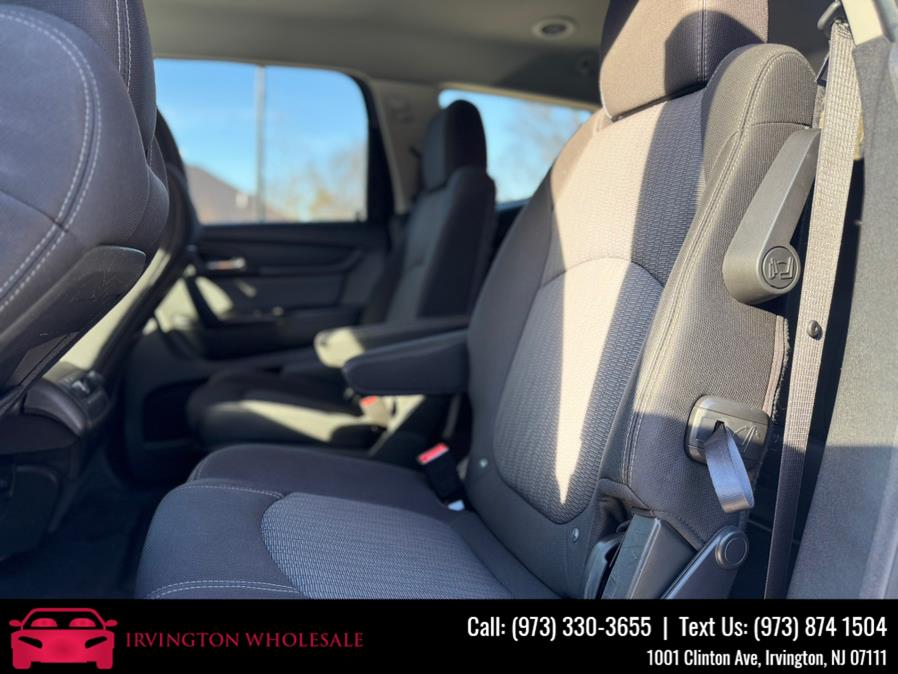 2015 Chevrolet Traverse AWD 4dr LT w/1LT, available for sale in Irvington, New Jersey | Irvington Wholesale Group. Irvington, New Jersey 2015 Chevrolet Traverse AWD 4dr LT w/1LT, available for sale in Irvington, New Jersey | Irvington Wholesale Group. Irvington, New Jersey