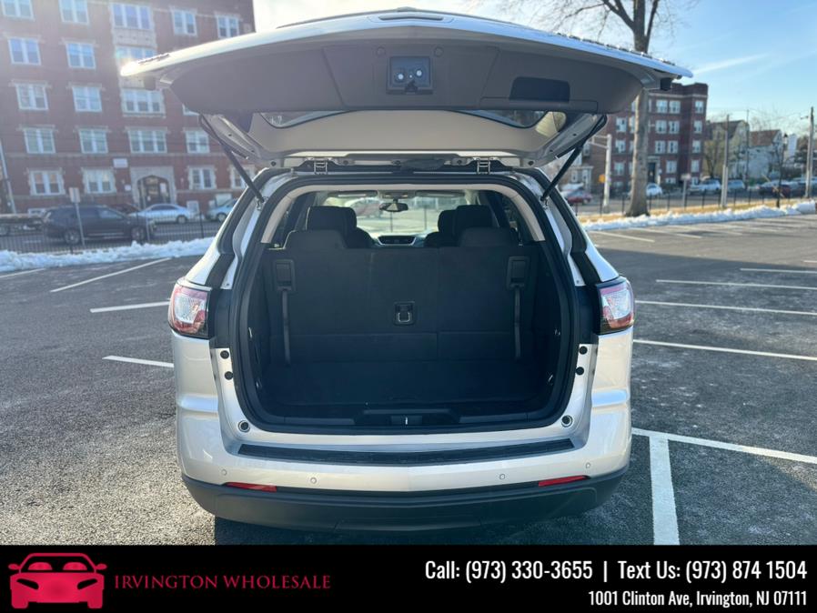 2015 Chevrolet Traverse AWD 4dr LT w/1LT, available for sale in Irvington, New Jersey | Irvington Wholesale Group. Irvington, New Jersey 2015 Chevrolet Traverse AWD 4dr LT w/1LT, available for sale in Irvington, New Jersey | Irvington Wholesale Group. Irvington, New Jersey