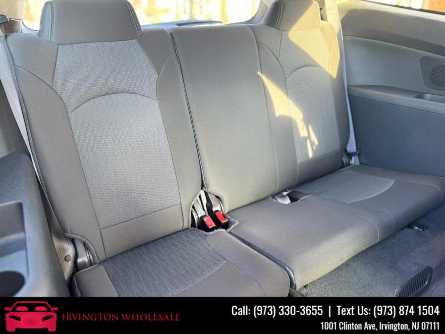 2015 Chevrolet Traverse AWD 4dr LT w/1LT, available for sale in Irvington, New Jersey | Irvington Wholesale Group. Irvington, New Jersey 2015 Chevrolet Traverse AWD 4dr LT w/1LT, available for sale in Irvington, New Jersey | Irvington Wholesale Group. Irvington, New Jersey