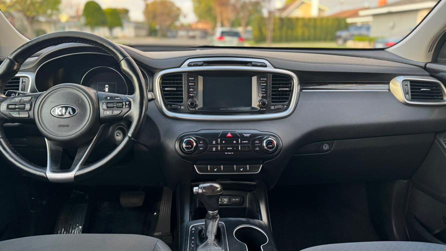 2017 Kia Sorento LX FWD, available for sale in Tustin, California | Carox LLC. Tustin, California 2017 Kia Sorento LX FWD, available for sale in Tustin, California | Carox LLC. Tustin, California