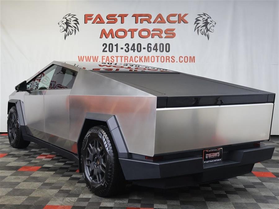 2024 Tesla Cybertruck Cyberbeast photo 2