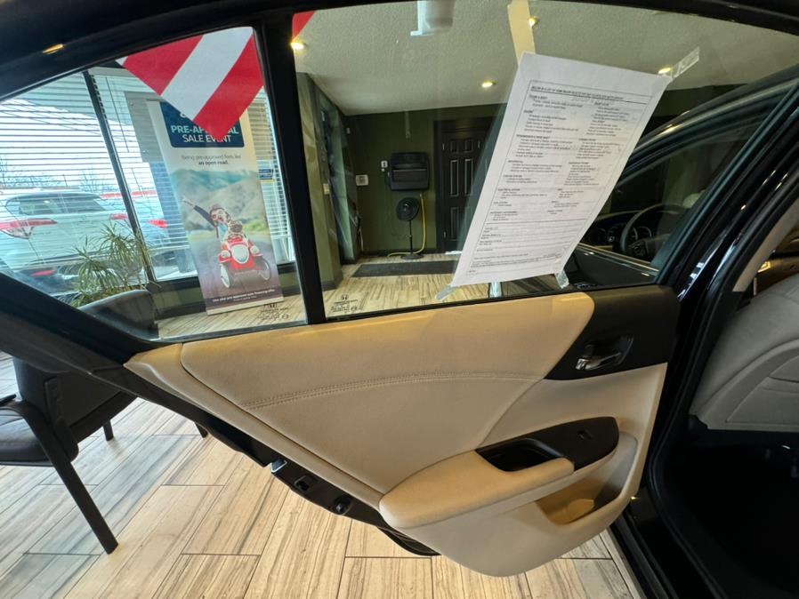 2014 Honda Accord Sedan 4dr I4 CVT EX-L w/Navi, available for sale in West Hartford, Connecticut | AutoMax. West Hartford, Connecticut 2014 Honda Accord Sedan 4dr I4 CVT EX-L w/Navi, available for sale in West Hartford, Connecticut | AutoMax. West Hartford, Connecticut