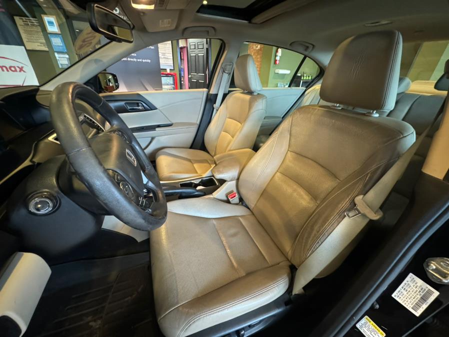 2014 Honda Accord Sedan 4dr I4 CVT EX-L w/Navi, available for sale in West Hartford, Connecticut | AutoMax. West Hartford, Connecticut 2014 Honda Accord Sedan 4dr I4 CVT EX-L w/Navi, available for sale in West Hartford, Connecticut | AutoMax. West Hartford, Connecticut