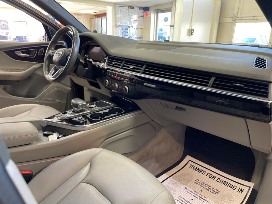 2019 Audi Q7 SE Premium Plus 55 TFSI quattro, available for sale in Suffern, New York | Rockland Motor Sport. Suffern, New York 2019 Audi Q7 SE Premium Plus 55 TFSI quattro, available for sale in Suffern, New York | Rockland Motor Sport. Suffern, New York