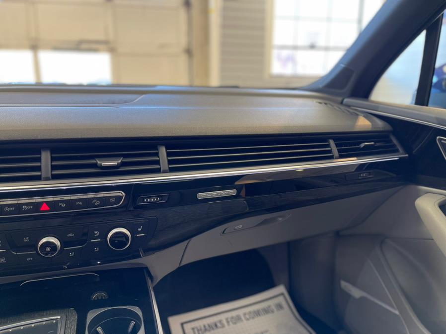 2019 Audi Q7 SE Premium Plus 55 TFSI quattro, available for sale in Suffern, New York | Rockland Motor Sport. Suffern, New York 2019 Audi Q7 SE Premium Plus 55 TFSI quattro, available for sale in Suffern, New York | Rockland Motor Sport. Suffern, New York
