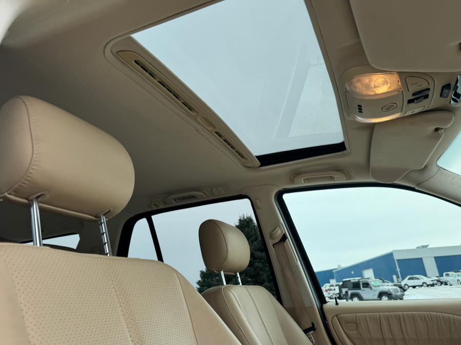 2001 Mercedes-benz M-class ML 320, available for sale in Darien, Wisconsin | Geneva Motor Cars. Darien, Wisconsin 2001 Mercedes-benz M-class ML 320, available for sale in Darien, Wisconsin | Geneva Motor Cars. Darien, Wisconsin