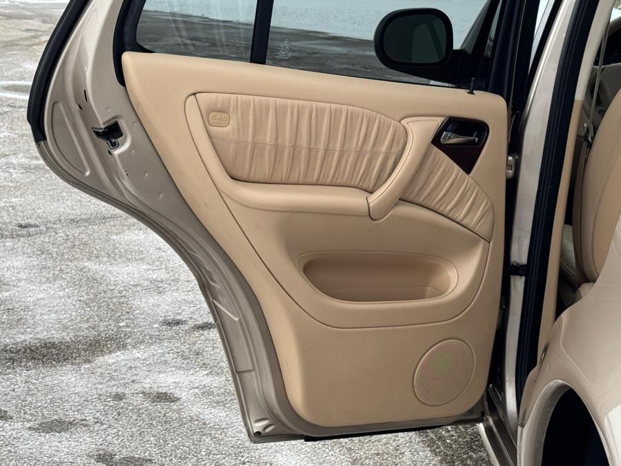 2001 Mercedes-benz M-class ML 320, available for sale in Darien, Wisconsin | Geneva Motor Cars. Darien, Wisconsin 2001 Mercedes-benz M-class ML 320, available for sale in Darien, Wisconsin | Geneva Motor Cars. Darien, Wisconsin