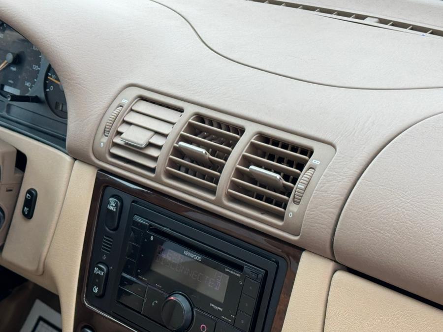 2001 Mercedes-benz M-class ML 320, available for sale in Darien, Wisconsin | Geneva Motor Cars. Darien, Wisconsin 2001 Mercedes-benz M-class ML 320, available for sale in Darien, Wisconsin | Geneva Motor Cars. Darien, Wisconsin