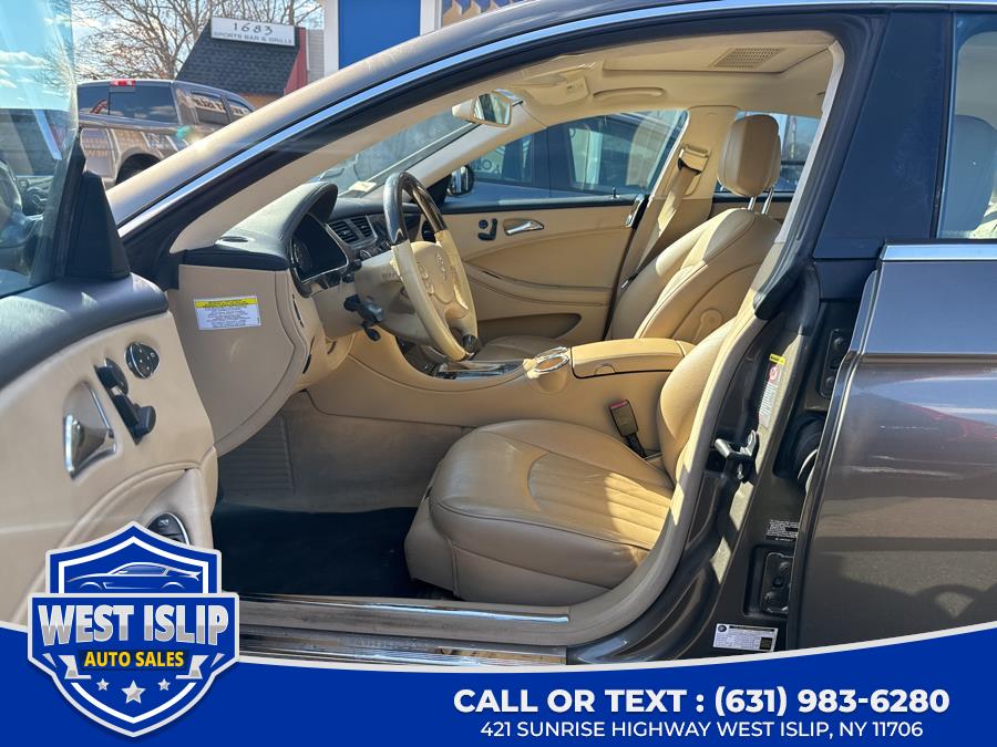 2008 Mercedes-Benz CLS-Class 4dr Sdn 5.5L, available for sale in West Islip, New York | West Islip Auto Sales. West Islip, New York 2008 Mercedes-Benz CLS-Class 4dr Sdn 5.5L, available for sale in West Islip, New York | West Islip Auto Sales. West Islip, New York
