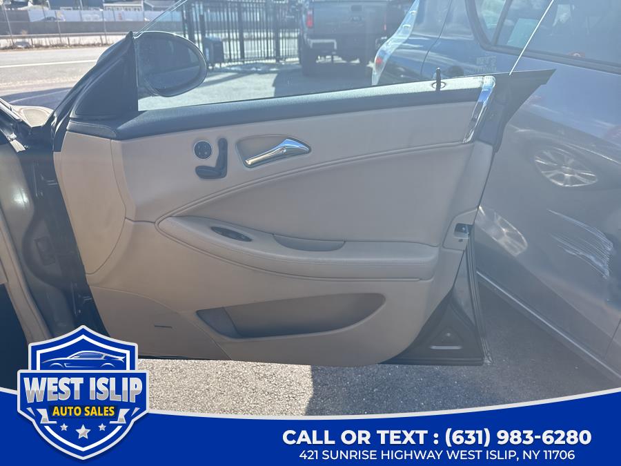 2008 Mercedes-Benz CLS-Class 4dr Sdn 5.5L, available for sale in West Islip, New York | West Islip Auto Sales. West Islip, New York 2008 Mercedes-Benz CLS-Class 4dr Sdn 5.5L, available for sale in West Islip, New York | West Islip Auto Sales. West Islip, New York