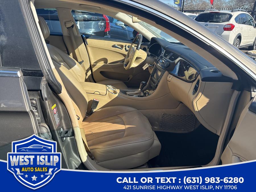2008 Mercedes-Benz CLS-Class 4dr Sdn 5.5L, available for sale in West Islip, New York | West Islip Auto Sales. West Islip, New York 2008 Mercedes-Benz CLS-Class 4dr Sdn 5.5L, available for sale in West Islip, New York | West Islip Auto Sales. West Islip, New York