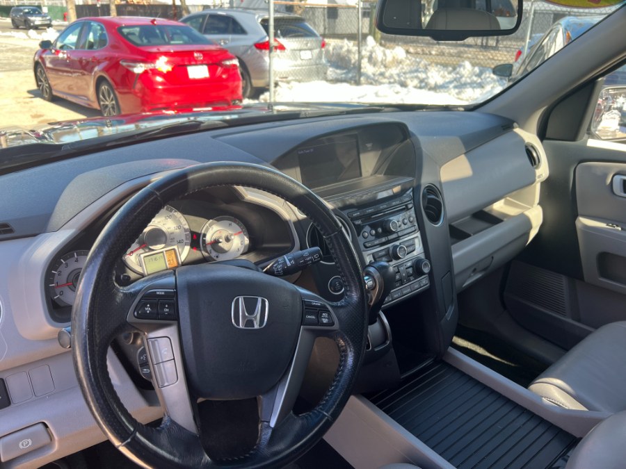 2015 Honda Pilot 4WD 4dr EX-L, available for sale in New Haven, Connecticut | Unique Auto Sales LLC. New Haven, Connecticut 2015 Honda Pilot 4WD 4dr EX-L, available for sale in New Haven, Connecticut | Unique Auto Sales LLC. New Haven, Connecticut