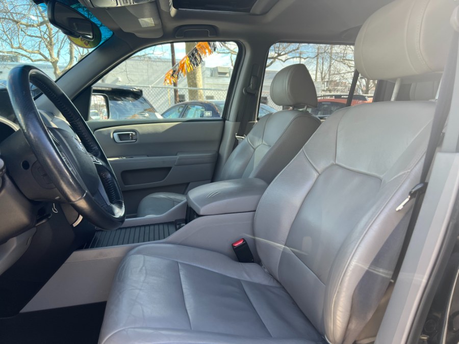 2015 Honda Pilot 4WD 4dr EX-L, available for sale in New Haven, Connecticut | Unique Auto Sales LLC. New Haven, Connecticut 2015 Honda Pilot 4WD 4dr EX-L, available for sale in New Haven, Connecticut | Unique Auto Sales LLC. New Haven, Connecticut