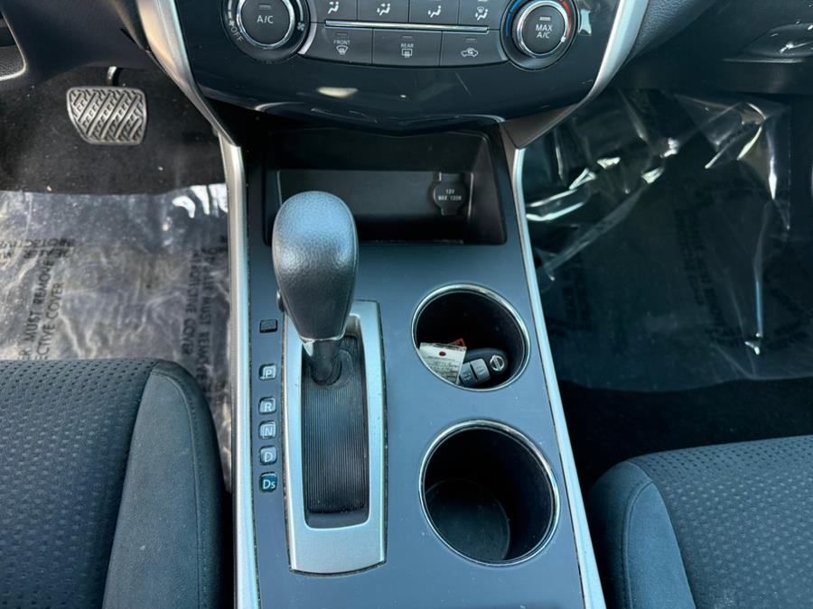 2015 Nissan Altima 2.5 S, available for sale in Stratford, Connecticut | Wiz Leasing Inc. Stratford, Connecticut 2015 Nissan Altima 2.5 S, available for sale in Stratford, Connecticut | Wiz Leasing Inc. Stratford, Connecticut