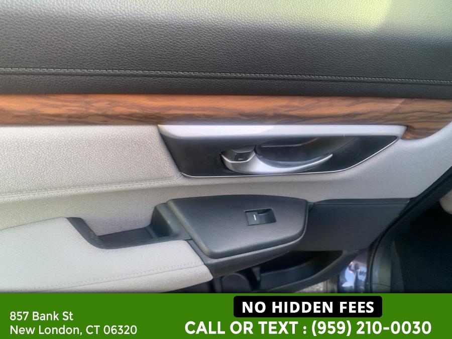 2017 Honda CR-V EX AWD, available for sale in New London, Connecticut | McAvoy Inc dba Town Hill Auto. New London, Connecticut 2017 Honda CR-V EX AWD, available for sale in New London, Connecticut | McAvoy Inc dba Town Hill Auto. New London, Connecticut