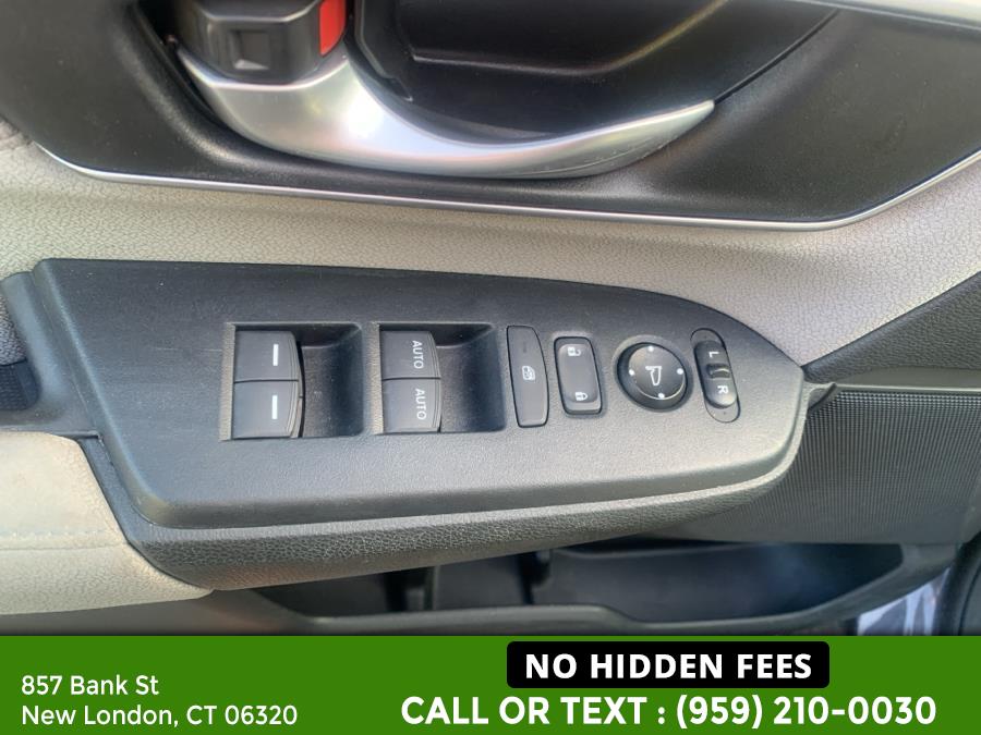 2017 Honda CR-V EX AWD, available for sale in New London, Connecticut | McAvoy Inc dba Town Hill Auto. New London, Connecticut 2017 Honda CR-V EX AWD, available for sale in New London, Connecticut | McAvoy Inc dba Town Hill Auto. New London, Connecticut