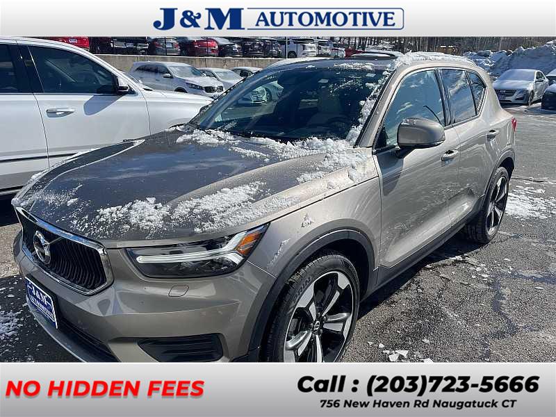 Used 2022 Volvo Xc40 in Naugatuck, Connecticut | J&M Automotive Sls&Svc LLC. Naugatuck, Connecticut