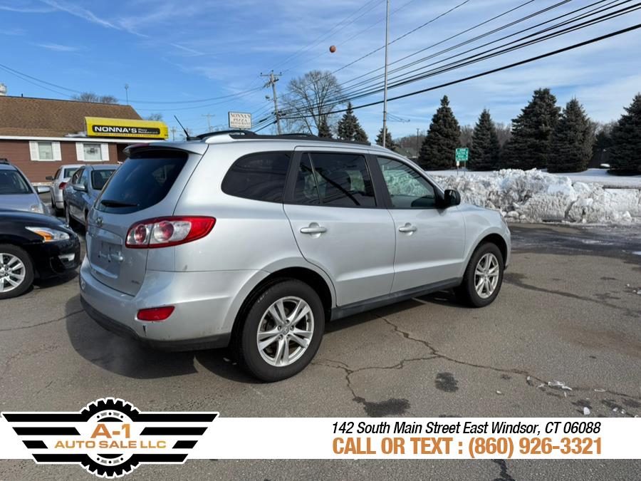 2012 Hyundai Santa Fe AWD 4dr V6 SE, available for sale in East Windsor, Connecticut | A1 Auto Sale LLC. East Windsor, Connecticut 2012 Hyundai Santa Fe AWD 4dr V6 SE, available for sale in East Windsor, Connecticut | A1 Auto Sale LLC. East Windsor, Connecticut