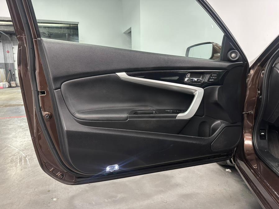 2014 Honda Accord Coupe 2dr V6 Auto EX-L w/Navi, available for sale in Elizabeth, New Jersey | M Auto Group. Elizabeth, New Jersey 2014 Honda Accord Coupe 2dr V6 Auto EX-L w/Navi, available for sale in Elizabeth, New Jersey | M Auto Group. Elizabeth, New Jersey