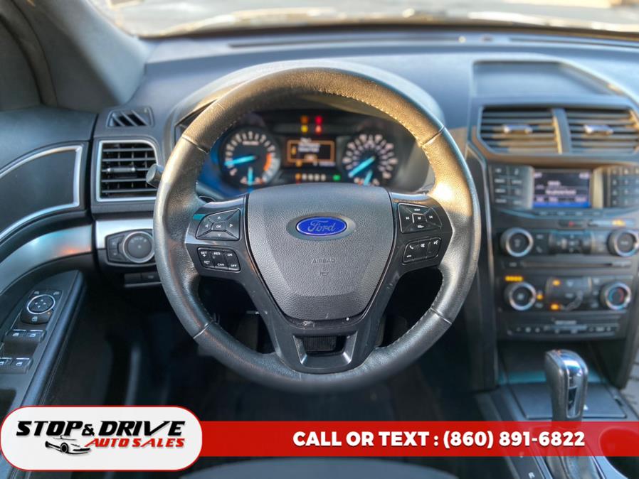 2016 Ford Explorer 4WD 4dr XLT, available for sale in East Windsor, Connecticut | Stop & Drive Auto Sales. East Windsor, Connecticut 2016 Ford Explorer 4WD 4dr XLT, available for sale in East Windsor, Connecticut | Stop & Drive Auto Sales. East Windsor, Connecticut