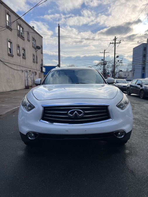 Used 2014 INFINITI QX70 in Jersey City, New Jersey | Car Valley Group. Jersey City, New Jersey