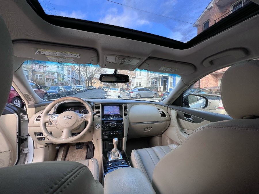 2014 INFINITI QX70 AWD 4dr, available for sale in Jersey City, New Jersey | Car Valley Group. Jersey City, New Jersey 2014 INFINITI QX70 AWD 4dr, available for sale in Jersey City, New Jersey | Car Valley Group. Jersey City, New Jersey