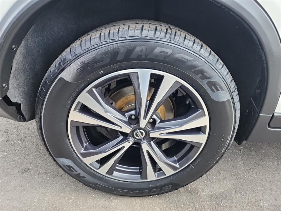2018 Nissan Rogue AWD SL, available for sale in Islip, New York | L.I. Auto Gallery. Islip, New York 2018 Nissan Rogue AWD SL, available for sale in Islip, New York | L.I. Auto Gallery. Islip, New York