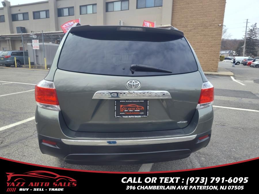 2013 Toyota Highlander 4WD 4dr V6 Limited (Natl), available for sale in Paterson, New Jersey | Yazz Auto Sales. Paterson, New Jersey 2013 Toyota Highlander 4WD 4dr V6 Limited (Natl), available for sale in Paterson, New Jersey | Yazz Auto Sales. Paterson, New Jersey
