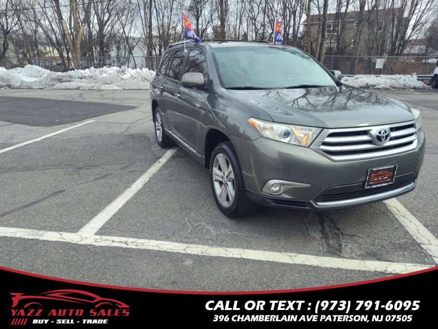 2013 Toyota Highlander 4WD 4dr V6 Limited (Natl), available for sale in Paterson, New Jersey | Yazz Auto Sales. Paterson, New Jersey 2013 Toyota Highlander 4WD 4dr V6 Limited (Natl), available for sale in Paterson, New Jersey | Yazz Auto Sales. Paterson, New Jersey