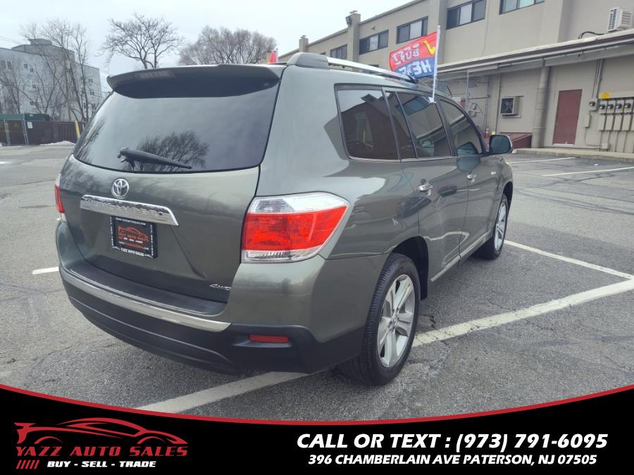 2013 Toyota Highlander 4WD 4dr V6 Limited (Natl), available for sale in Paterson, New Jersey | Yazz Auto Sales. Paterson, New Jersey 2013 Toyota Highlander 4WD 4dr V6 Limited (Natl), available for sale in Paterson, New Jersey | Yazz Auto Sales. Paterson, New Jersey