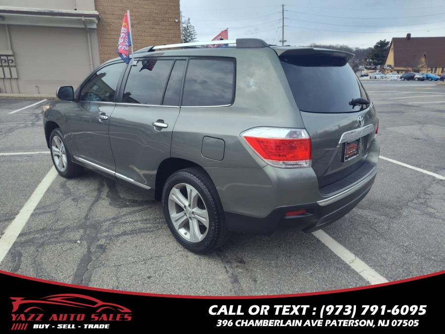 2013 Toyota Highlander 4WD 4dr V6 Limited (Natl), available for sale in Paterson, New Jersey | Yazz Auto Sales. Paterson, New Jersey 2013 Toyota Highlander 4WD 4dr V6 Limited (Natl), available for sale in Paterson, New Jersey | Yazz Auto Sales. Paterson, New Jersey