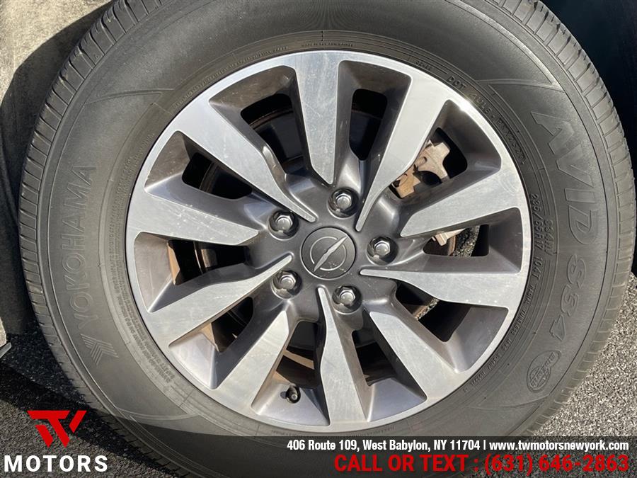 2021 Chrysler Pacifica Touring L FWD, available for sale in West Babylon, New York | TW Motors. West Babylon, New York 2021 Chrysler Pacifica Touring L FWD, available for sale in West Babylon, New York | TW Motors. West Babylon, New York