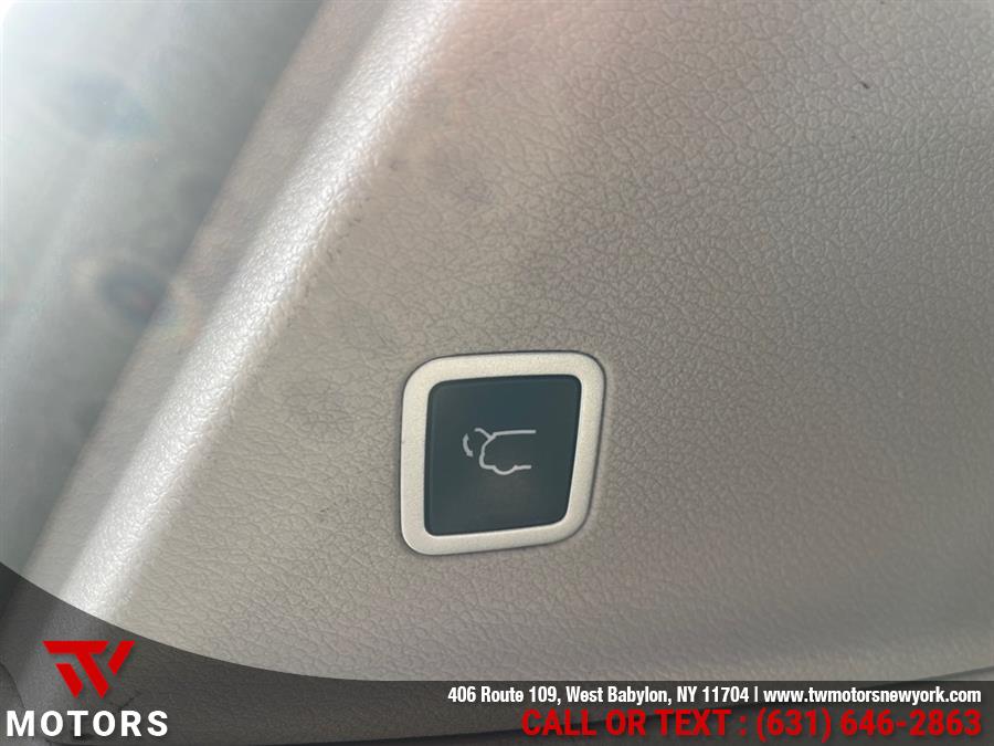 2021 Chrysler Pacifica Touring L FWD, available for sale in West Babylon, New York | TW Motors. West Babylon, New York 2021 Chrysler Pacifica Touring L FWD, available for sale in West Babylon, New York | TW Motors. West Babylon, New York