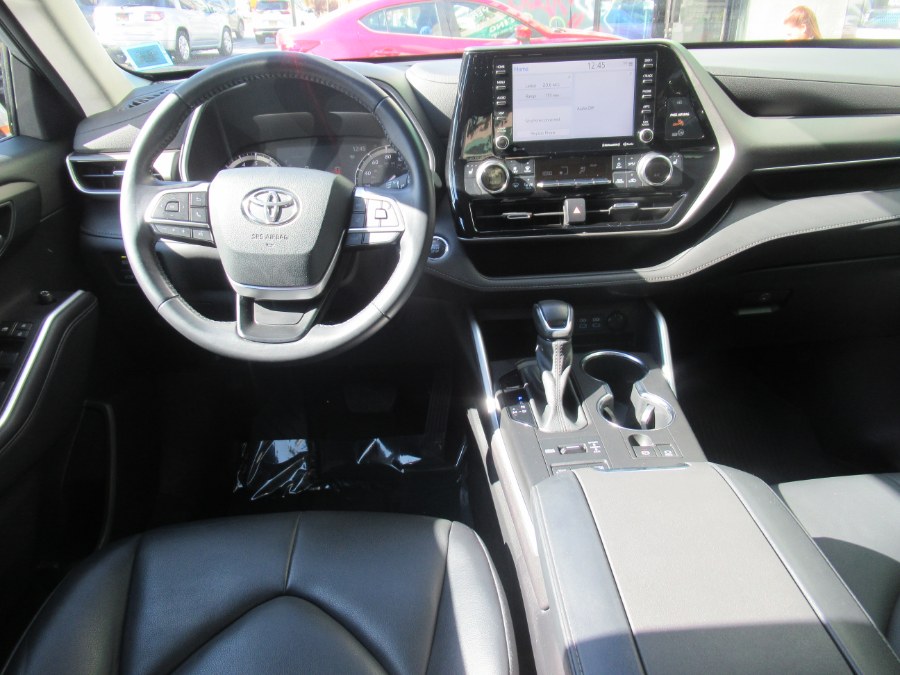 2022 Toyota RAV4 Hybrid SE AWD (Natl), available for sale in Woodside, New York | Pepmore Auto Sales Inc.. Woodside, New York 2022 Toyota RAV4 Hybrid SE AWD (Natl), available for sale in Woodside, New York | Pepmore Auto Sales Inc.. Woodside, New York