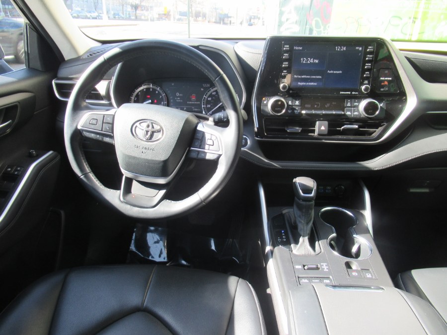 2022 Toyota Highlander XLE AWD (Natl), available for sale in Woodside, New York | Pepmore Auto Sales Inc.. Woodside, New York 2022 Toyota Highlander XLE AWD (Natl), available for sale in Woodside, New York | Pepmore Auto Sales Inc.. Woodside, New York